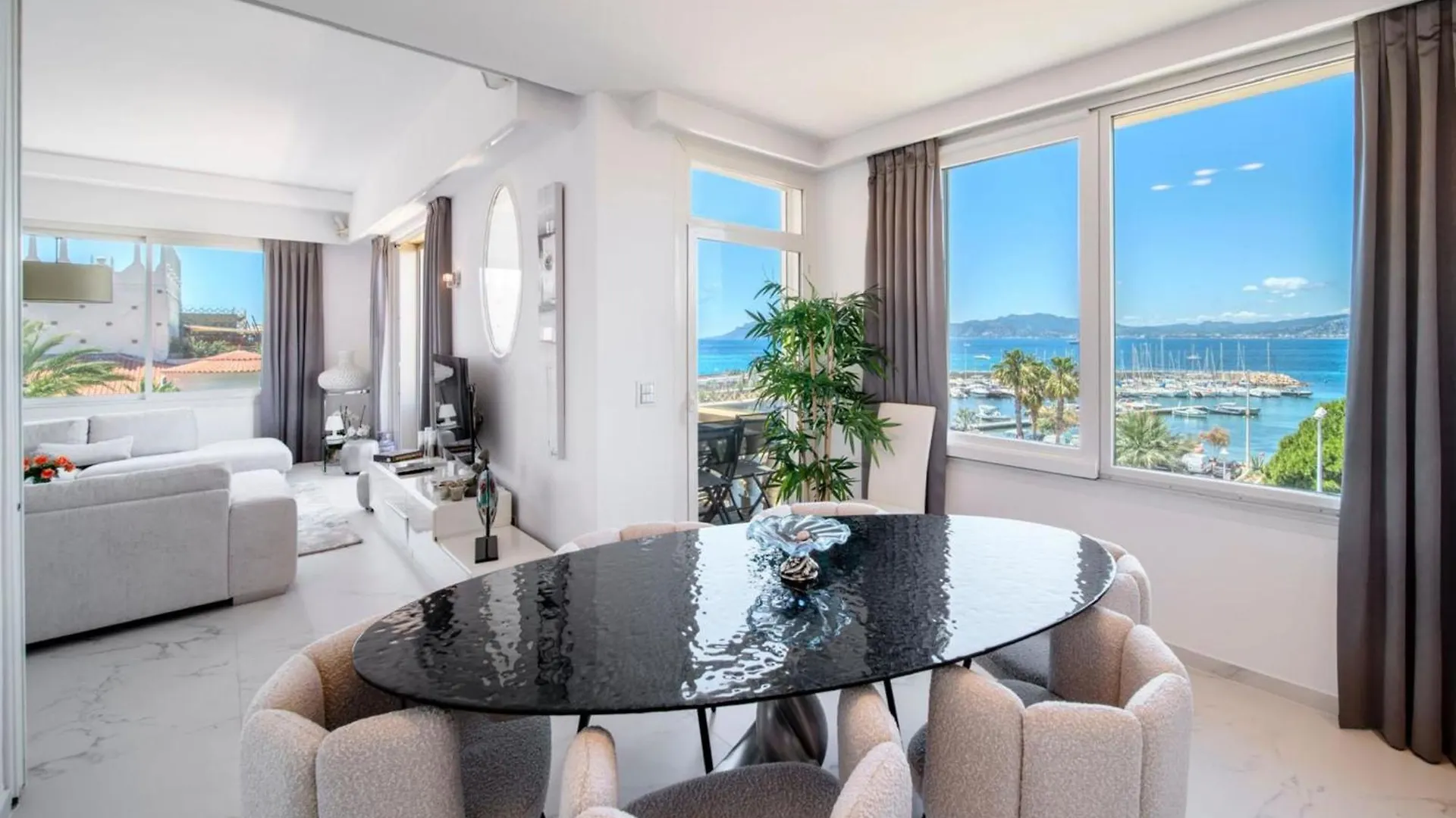 Stunning 3 Bedrooms With A Sea View Terrace Cannes Apartment