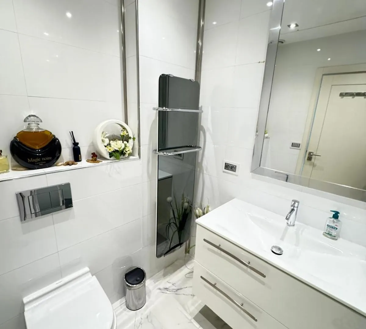 Apartment Stunning 3 Bedrooms With A Sea View Terrace Cannes